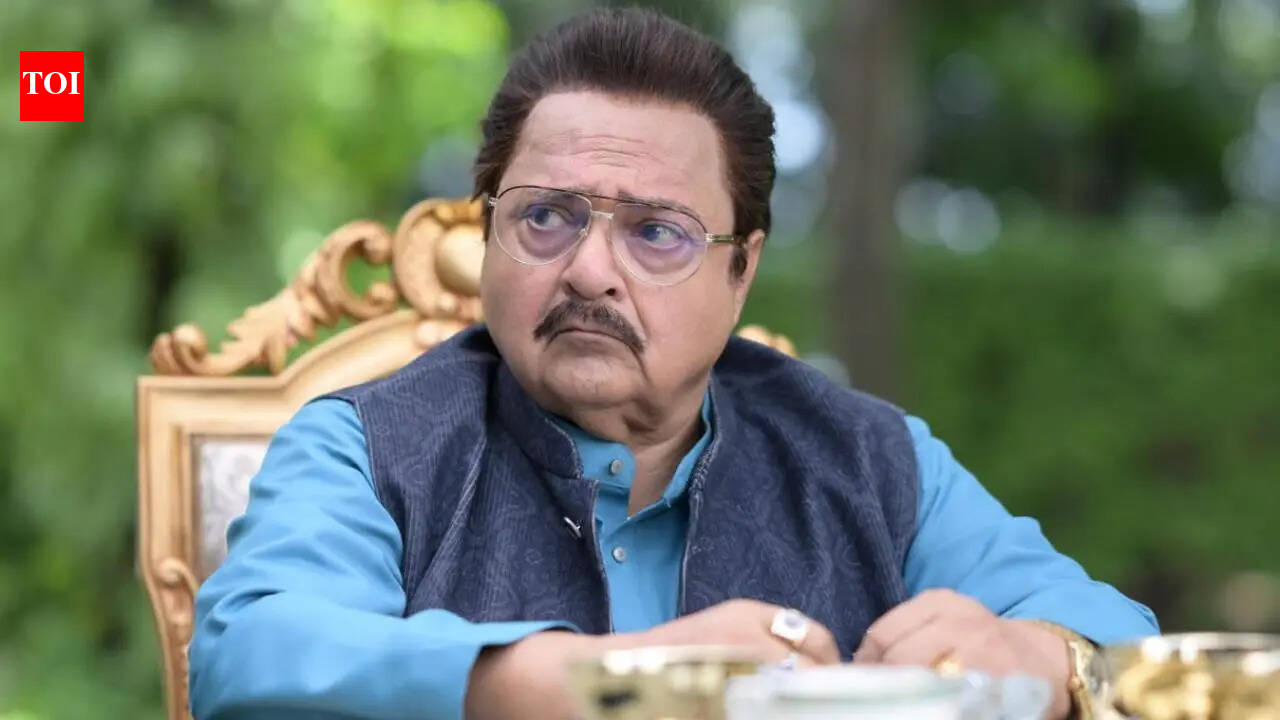 After Dhurandhar success, Rakesh Bedi gets Rs 1 crore bonus after impressing as Jameel Jamali in Ranveer Singh starrer franchise