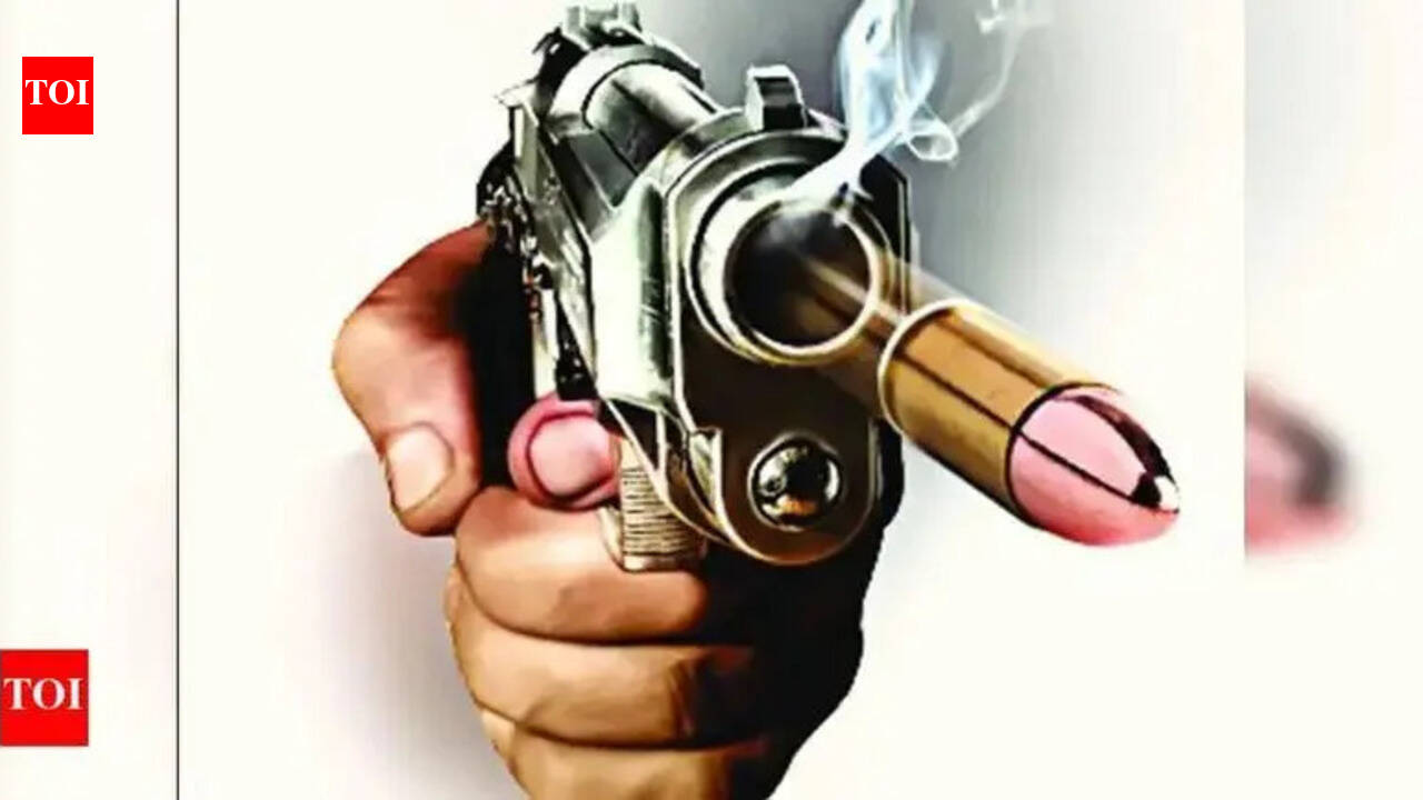 Youth kills self after shooting woman in Vaishali