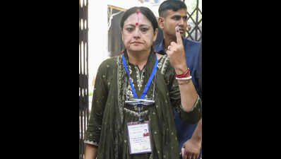 BJP MLA Agnimitra’s car ‘vandalised’ in Asansol