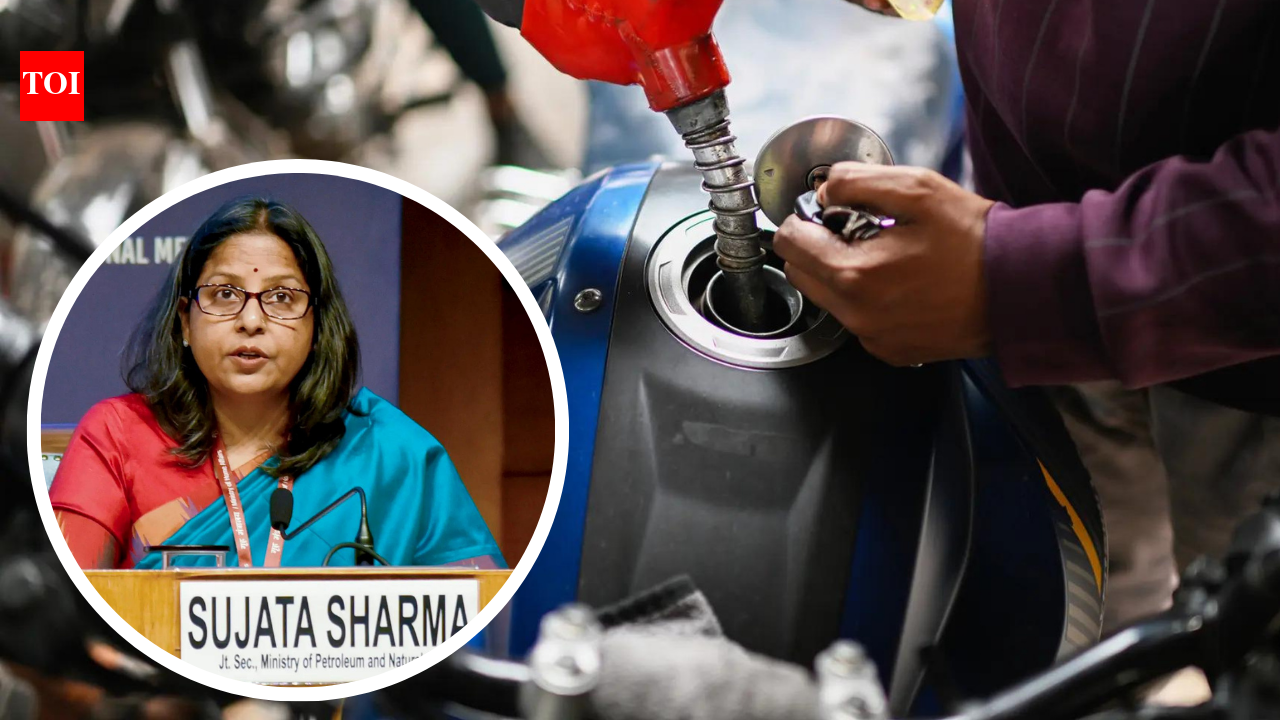 Government says no plan to hike fuel prices despite OMCs incurring losses