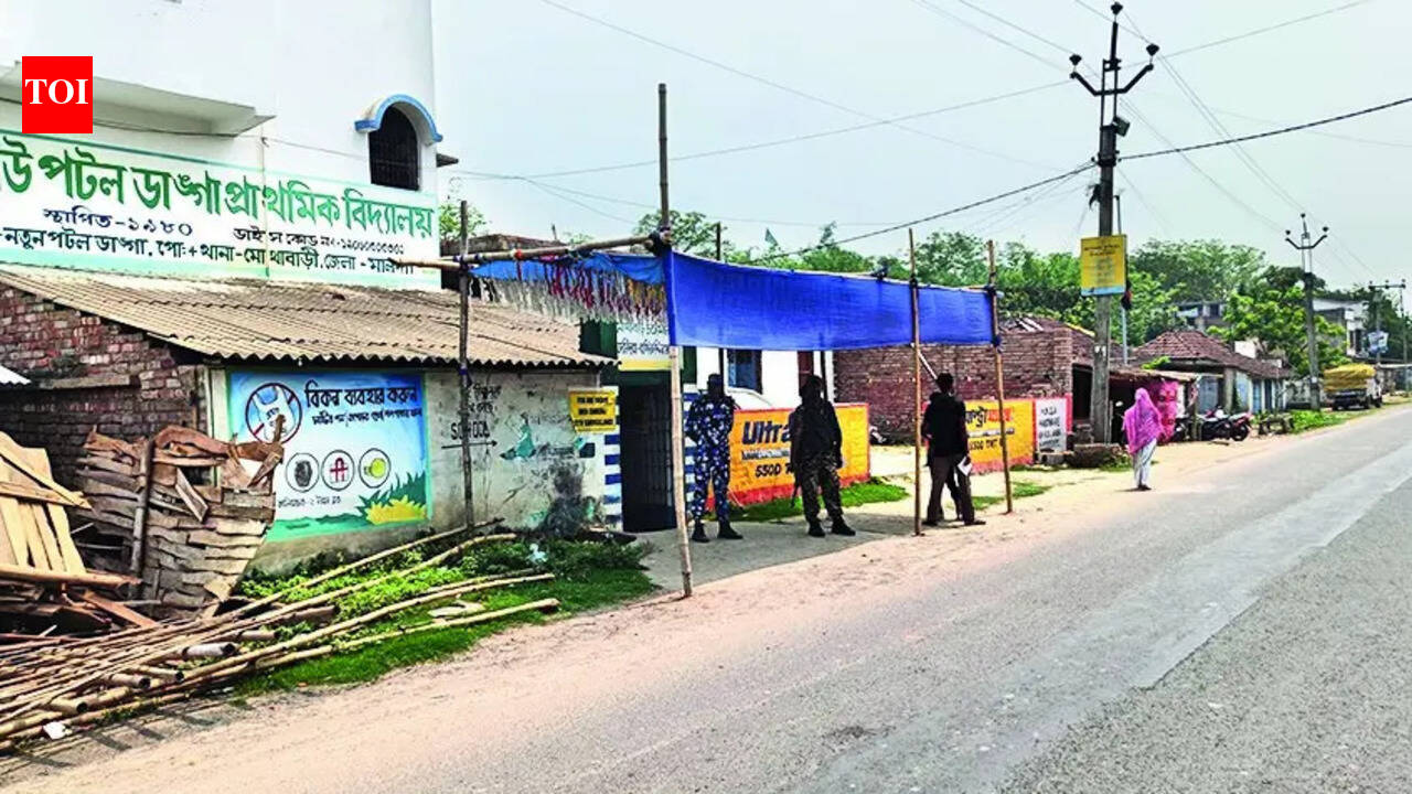 ‘Some get to go to booths, but we can’t even step onto roads’