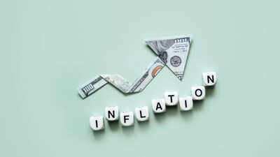 RBI flags risks to growth, says inflation could take toll