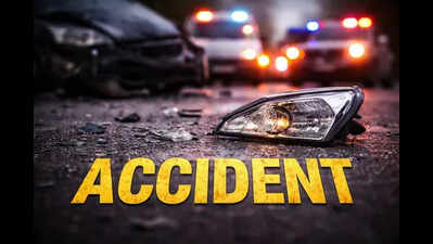 Two cousins die as bike rams into electric pole