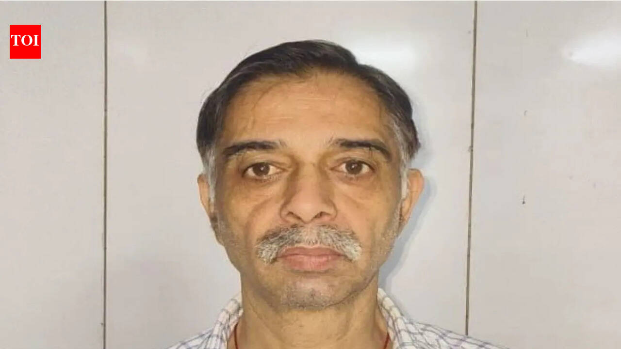 Delhi man arrested for duping city bizman through online investment