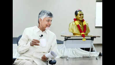 Naidu urges TDP cadre to understand modern politics, ideology