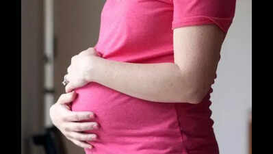 Air pollution and contaminated groundwater are disrupting reproductive timelines for indian women: IIPS study