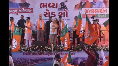 Gujarat local body polls: Roadshows, rallies mark last day of campaigning