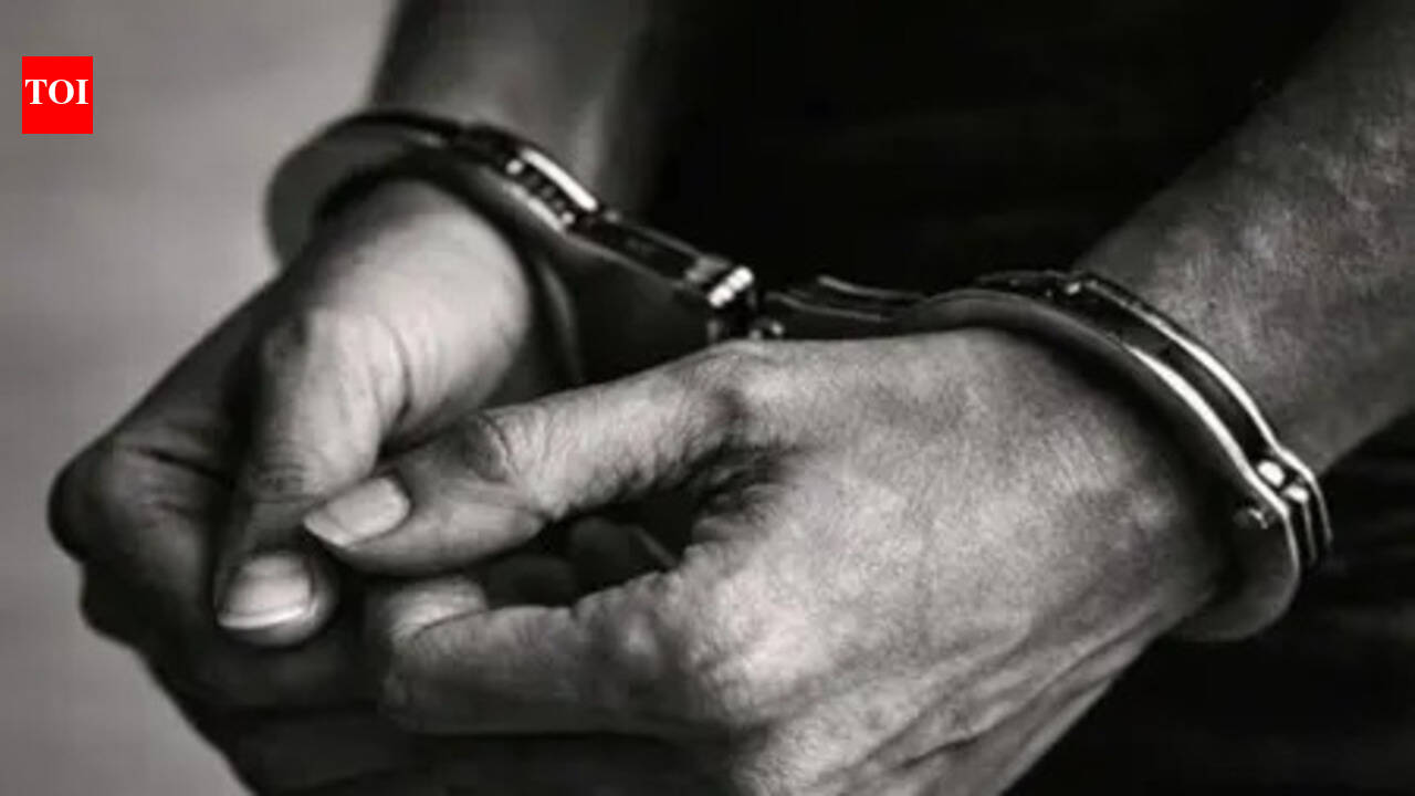 Sr cooperative officer held for taking bribe