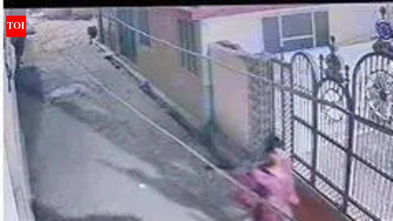 Man held for sexual harassment in Dholpur