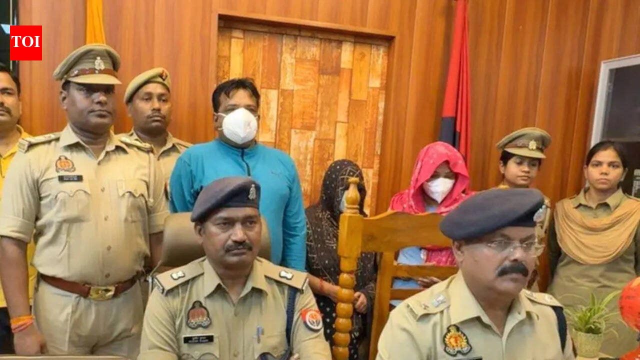 3 use forged papers to sell ₹3cr land, held