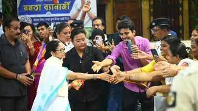 Mamata Banerjee Targets BJP, Alleges Political Appointments And Signals Delhi Push