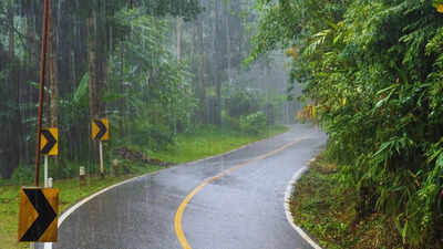 IMD warns of heatwave, storms and heavy rain across these Indian states; travelers advised to plan carefully this week