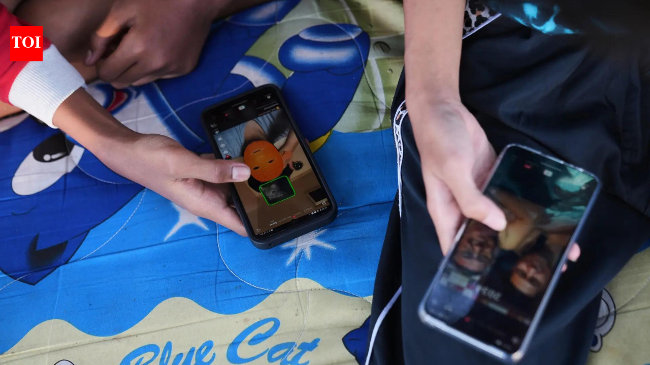 Norway set to curb social media access for under-16s