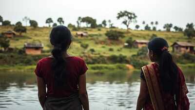  2 UP teen girls consume poison