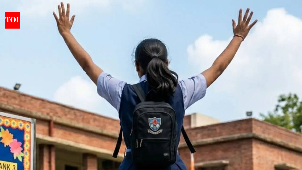 यूके बोर्ड कक्षा 12वीं के परिणाम: गीतिका पंत, सुशीला मेंदीरत्ता टॉपर बनीं; पास प्रतिशत जांचें