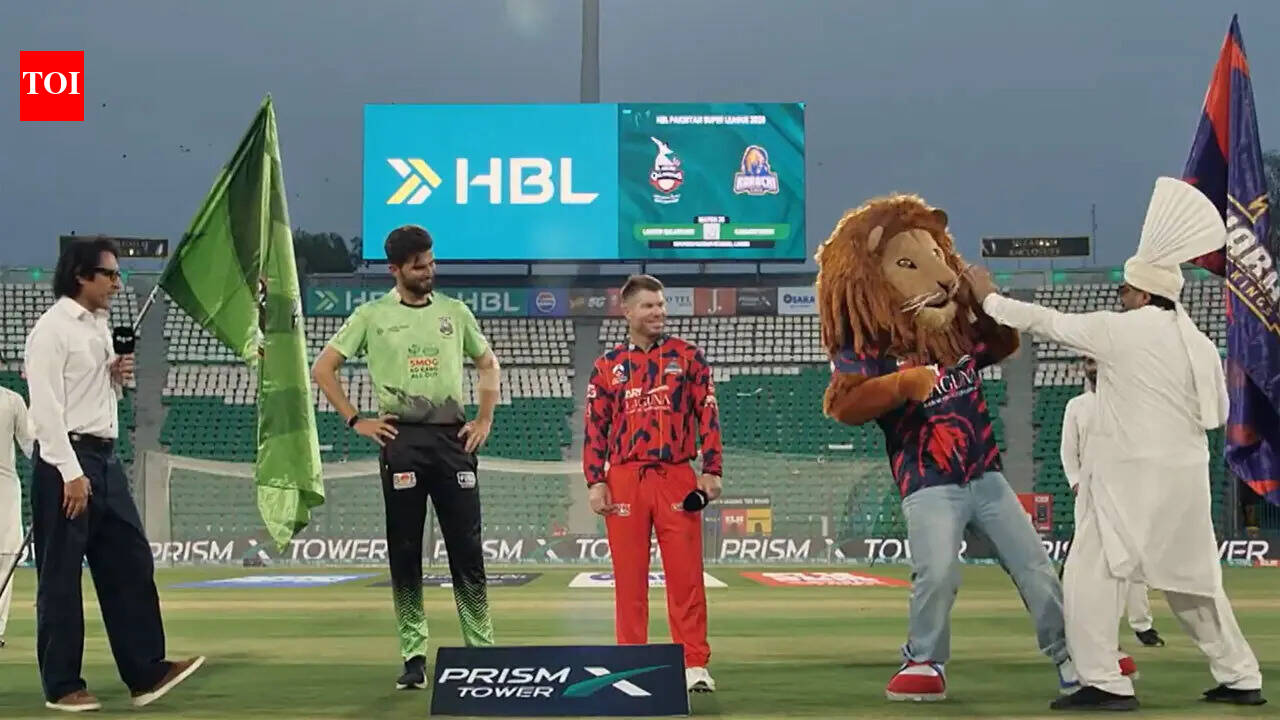 'Bhai ye kya tamasha hai?': PSL faces troll storm after 'Mascot fight'