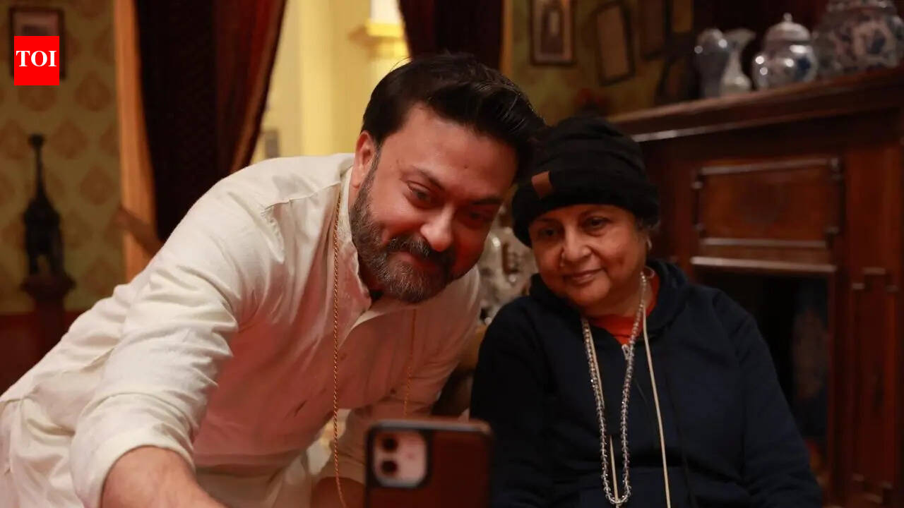 Shahebb Chattopadhyay unveiled as Jogendra in Phool Pishi O Edward