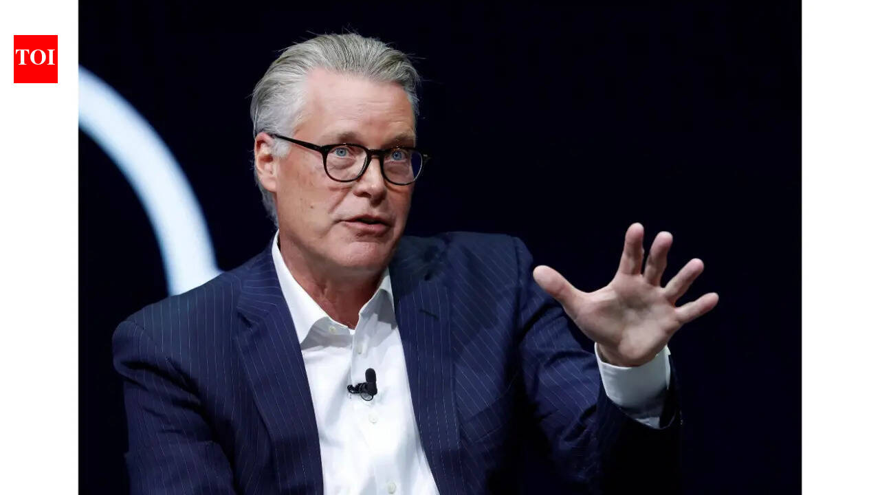 Delta Airlines CEO Ed Bastian doesn’t like the term ‘artificial intelligence': ‘I want our employees to see it as…’