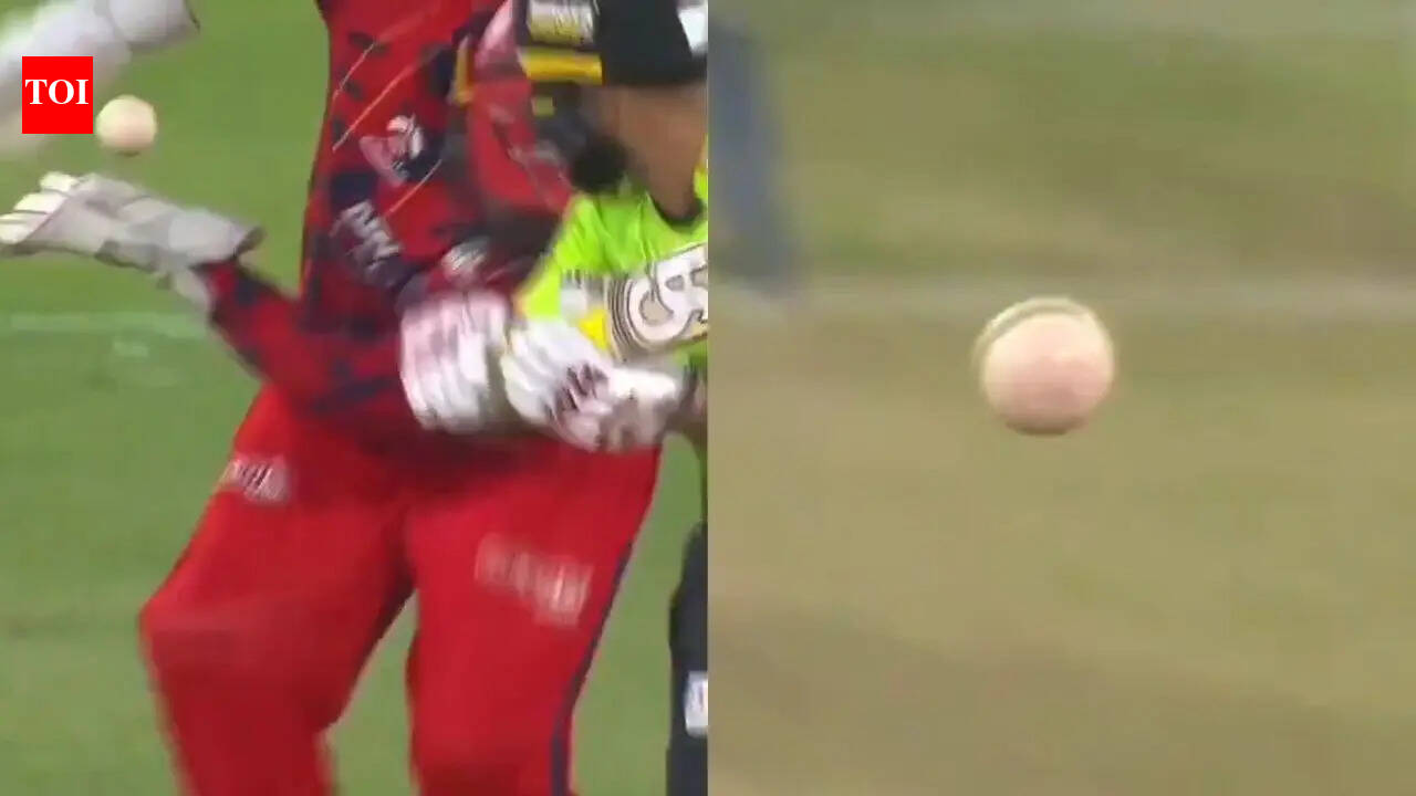 Bizarre! PSL under fire as ball in Pakistan turns red again - Watch