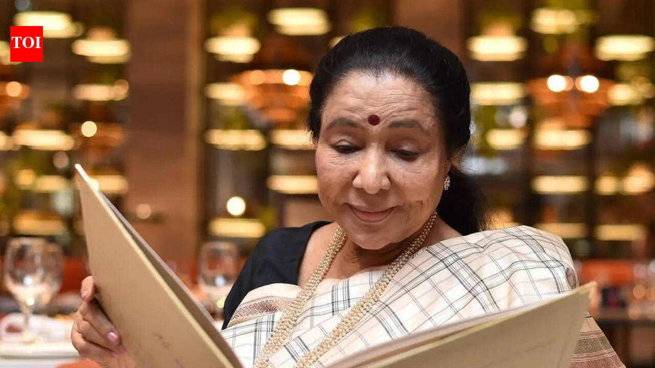 When Asha Bhosle said ‘Gana aur khana dono achha hona chahiye’: Cooked Kanda Poha and talks about her love for food