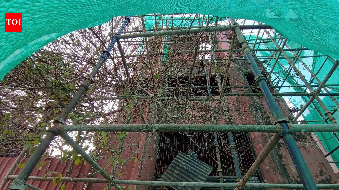 SC halts demolition of Doon’s historic Mansaram bldg, stays HC order