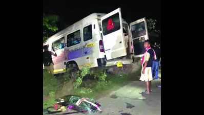 Bihu dancer killed, 10 others injured in Tamulpur accident
