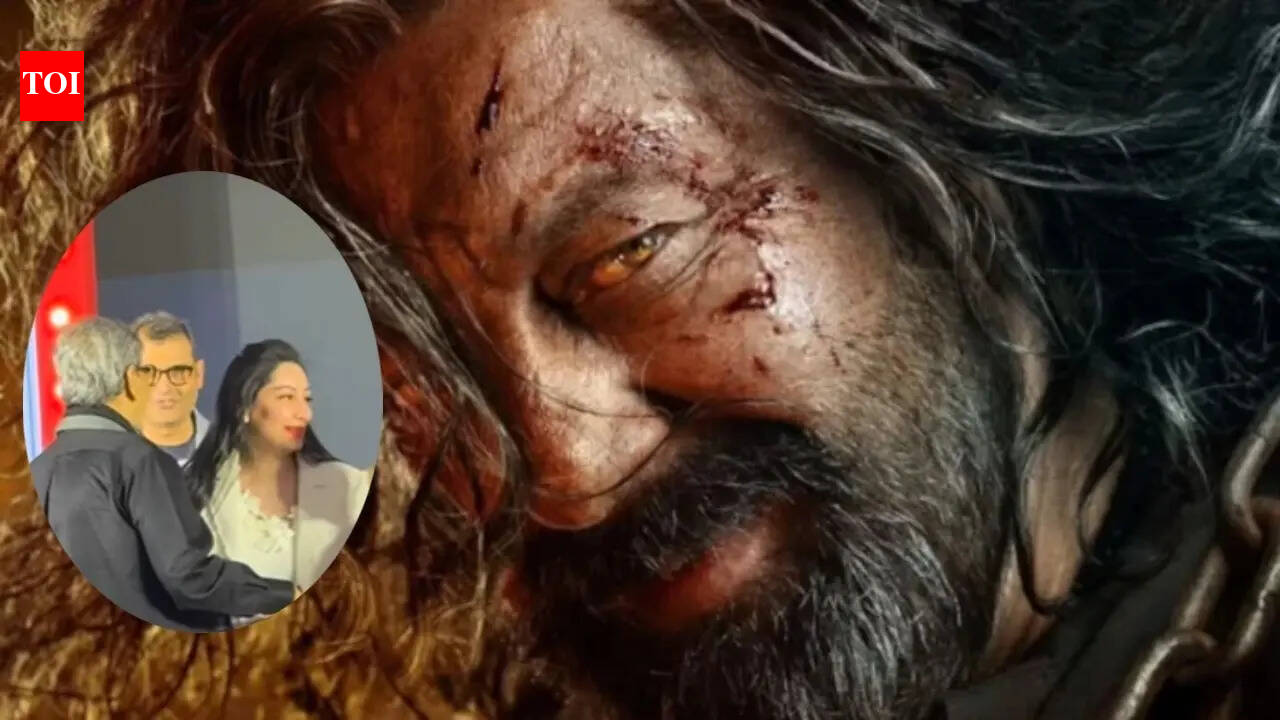 Maanyata Dutt touches Subhash Ghai's feet at 'Khalnayak 2' launch, Sanjay Dutt turns emotional