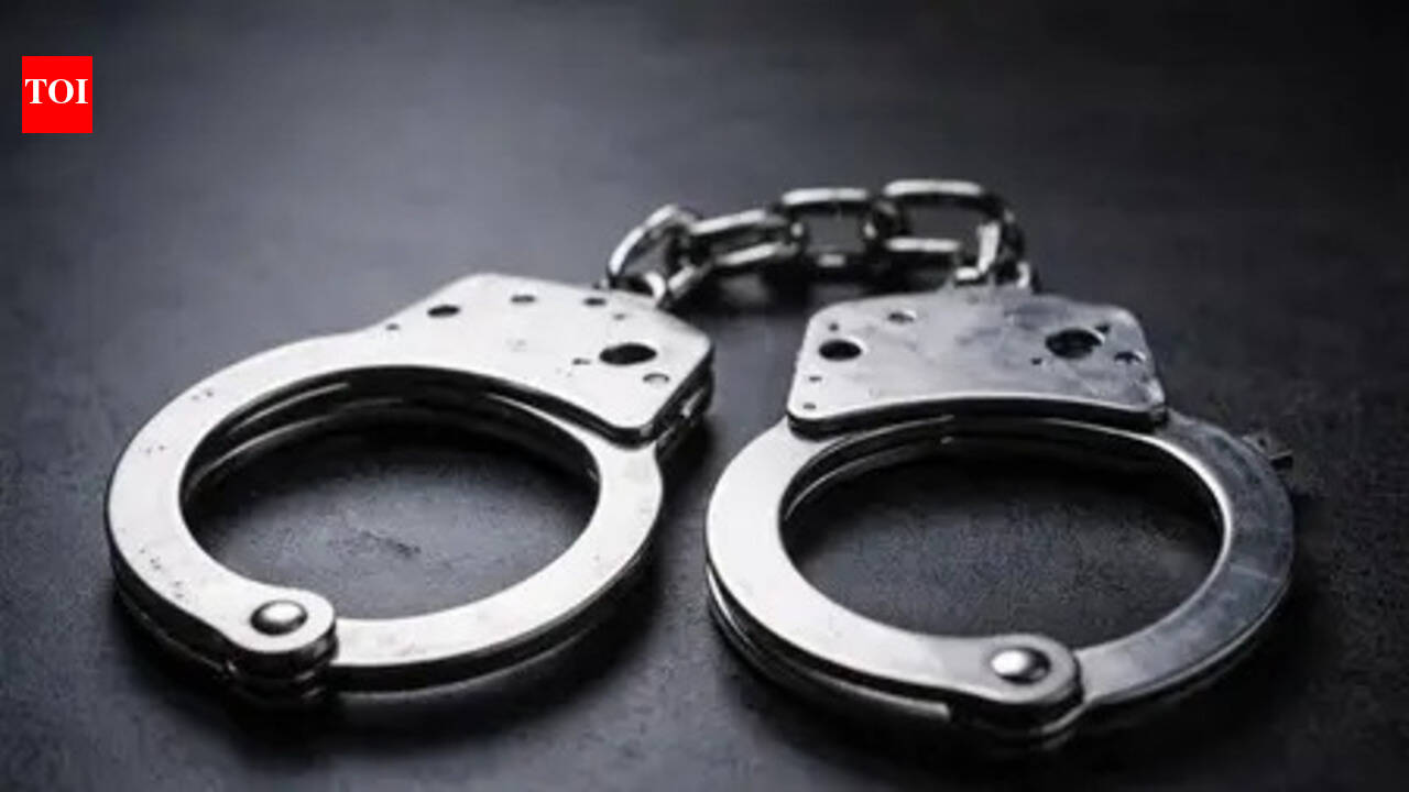 Four policemen held for extortion, kidnapping