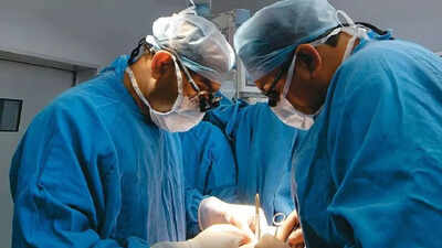 85-yr-old undergoes robotic kidney tumour surgery in Patna hospital