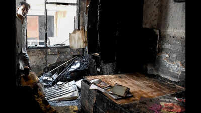 Transformer fire in Laxmi Nagar leaves 14 flats gutted, 50 escape