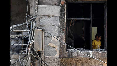 Transformer fire in Laxmi Nagar leaves 14 flats gutted, 50 escape