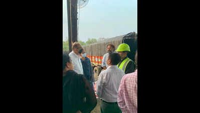 Bombay high court judges pay surprise visit to Kanjurmarg dumping ground and waste management facility in Mumbai