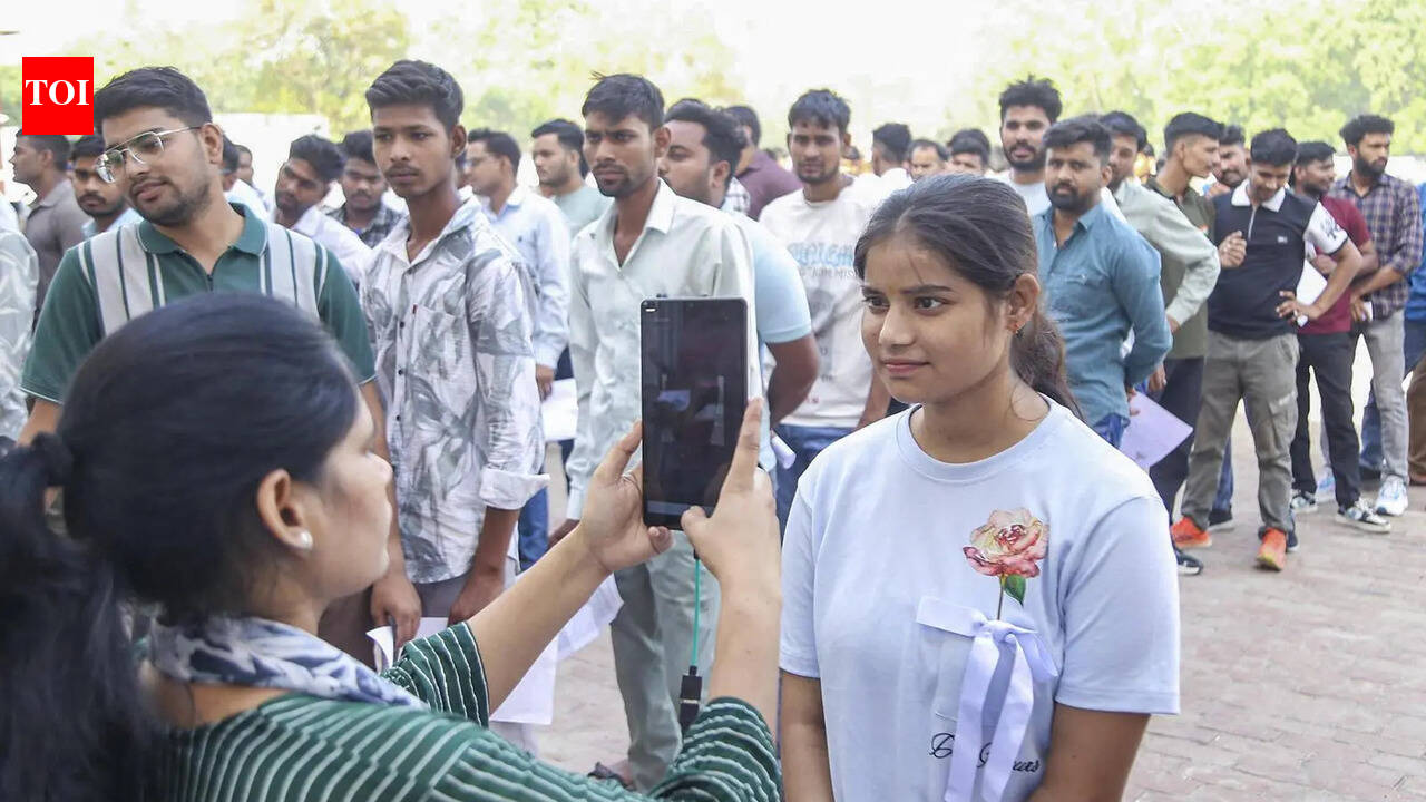 Home guards exam: Over 6.35 lakh appear on Day 1, 4 booked for cheating