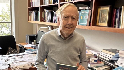  MIT professor who taught the math behind AI for 60 years has made his lectures free online