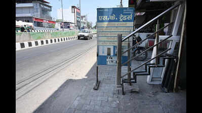 Encroachment, choked drains, traffic snarls plague Doon’s GMS Rd