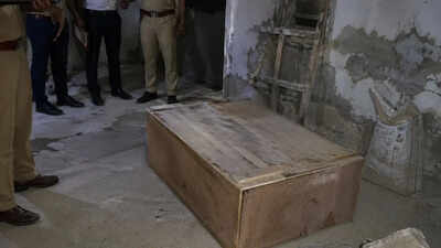 Gujarat horror: Doctor killed by husband in Surat, body kept in wooden box