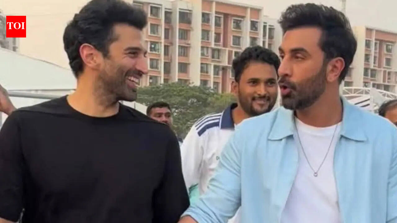 Ranbir Kapoor and Aditya Roy Kapur spotted together at Mumbai event; VIRAL reunion has fans demanding ‘YJHD 2’