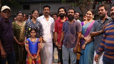 Samuthirakani celebrates birthday during ‘Arasan’ shoot; viral photos reveal newest cast member of Silambarasan TR starrer