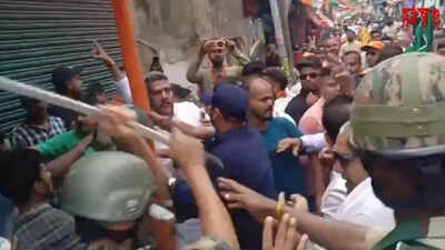 BJP–TMC workers clash in Howrah; police resort lathi charge to disperse crowd