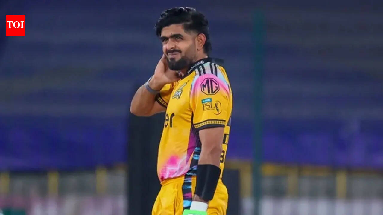 Babar Azam 'bowled' by Shaheen Afridi's 1-year-old son; fans react - WATCH