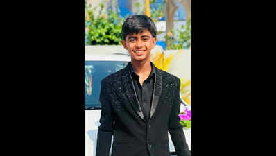 Teen risks life to save 10-year-old from drowning at Someshwara beach