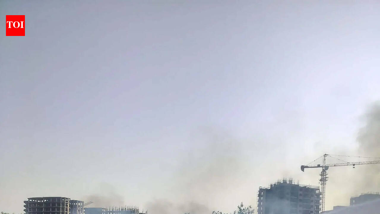 Fire at plastic factory in Bajghera, spreads to warehouses; no casualties