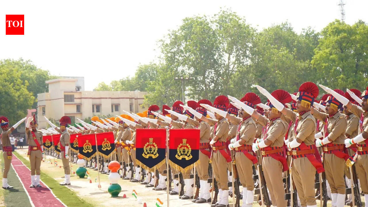 Grand passing out parade of trainee constables organised at Police Lines