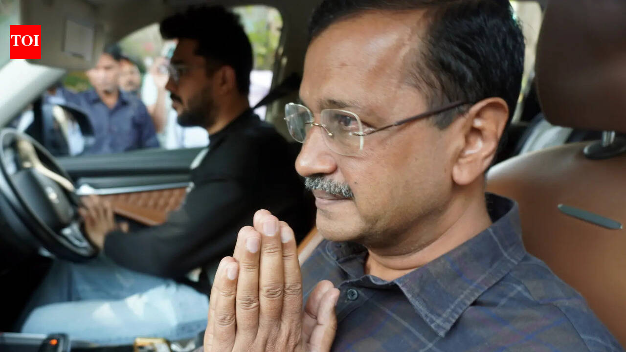Kejriwal tried to stop defections, but it was a case of too little, too late