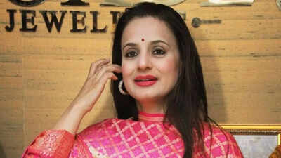 Ameesha Patel on losing Aamir Khan’s Lagaan, working with Shiney Ahuja, addresses claims of Akshay Kumar using a teleprompter | Hindi Movie News – The Times of India