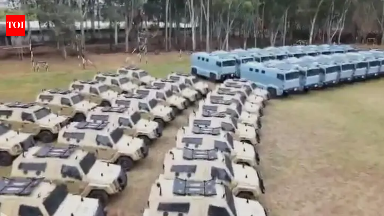 West Bengal polls: 3 days before polling, EC tough talk on voter intimidation | Kolkata News - The Times of India