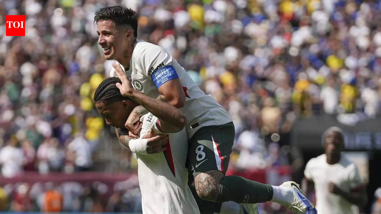 Former Liverpool leader Steven Gerrard praises £60 million Chelsea star Joao Pedro over Enzo Fernandez after Blues edge Leeds to reach FA Cup final