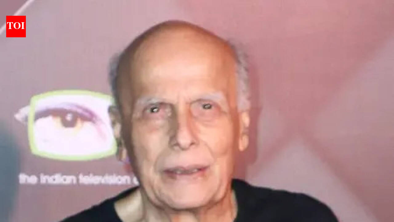 Mahesh Bhatt reveals Aamir Khan directed iconic song 'Ghoongat Ki Aad Se' from 'Hum Hain Rahi Pyaar Ke' in his absence