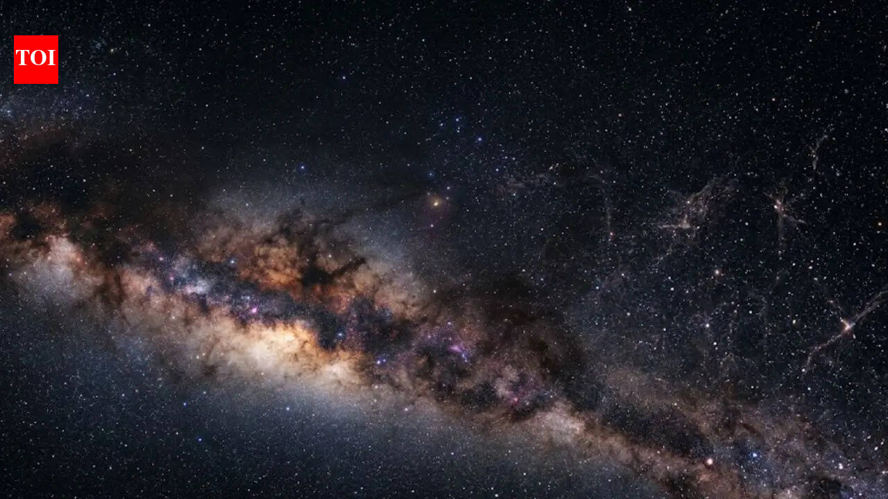 Astronomers just mapped a massive ‘hidden’ structure behind the Milky Way