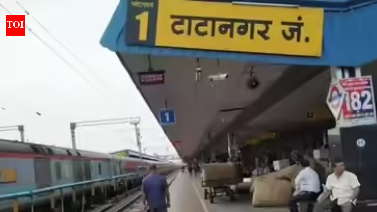 Loco pilot shot dead by unidentified assailants near Tatanagar station in Jharkhand